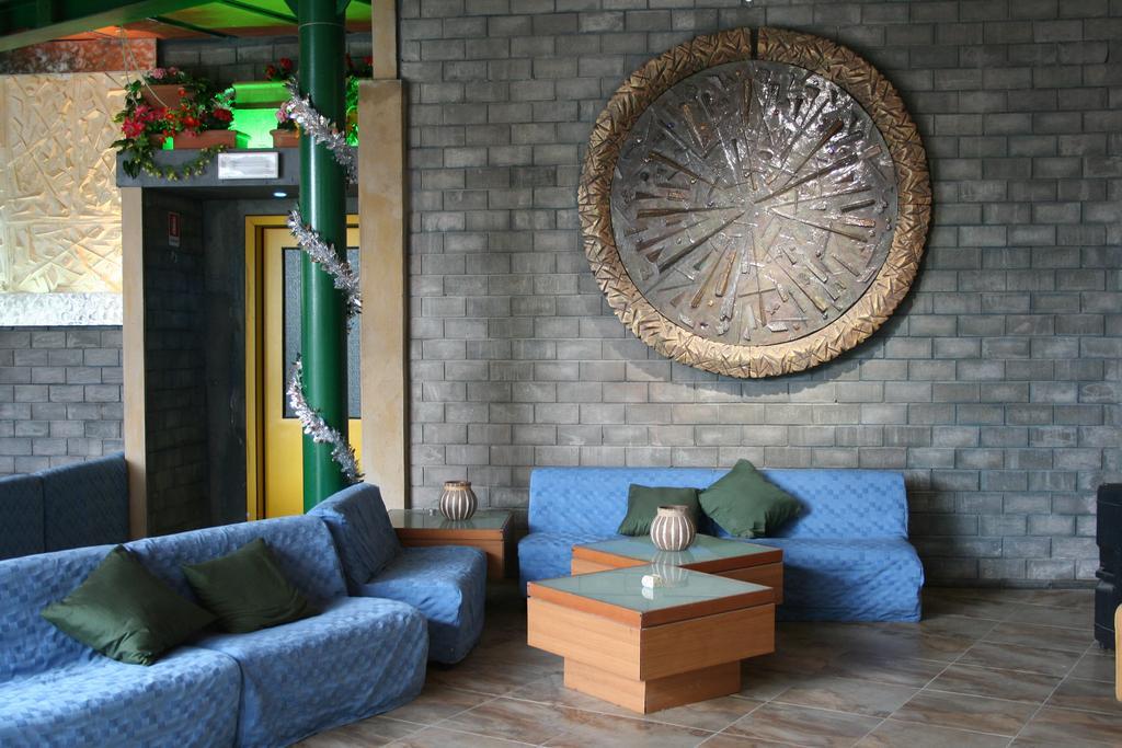 Hotel 5 Terre Nel Sole Дейва Марина Екстериор снимка