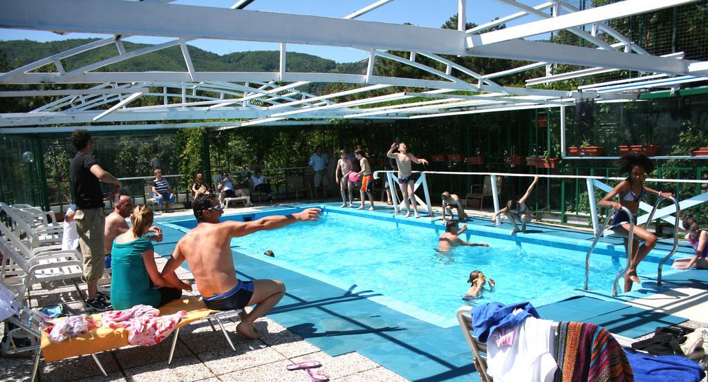 Hotel 5 Terre Nel Sole Дейва Марина Екстериор снимка