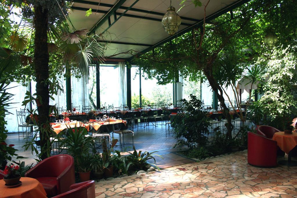 Hotel 5 Terre Nel Sole Дейва Марина Екстериор снимка