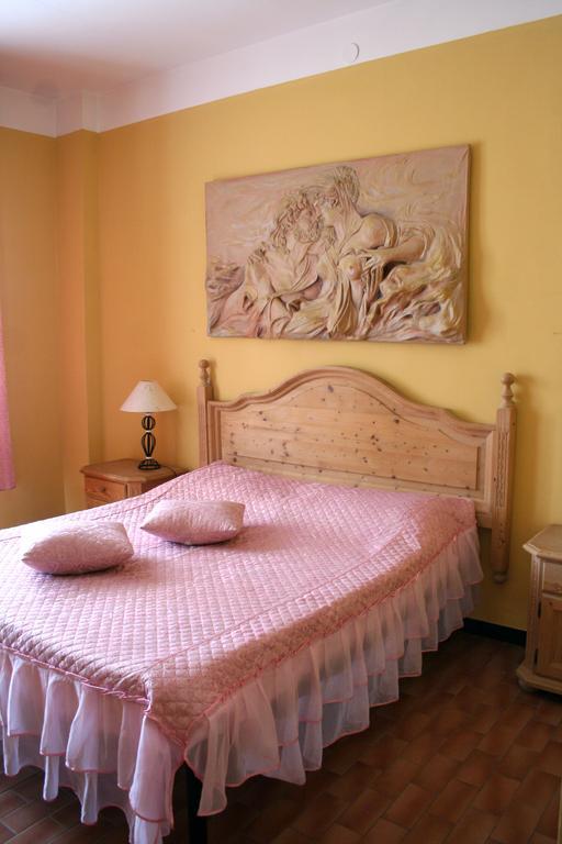 Hotel 5 Terre Nel Sole Дейва Марина Стая снимка